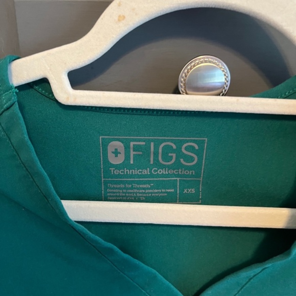 Figs Scrubs - Picture 2 of 5